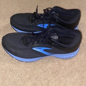Brooks Transmit 2 women’s sneakers